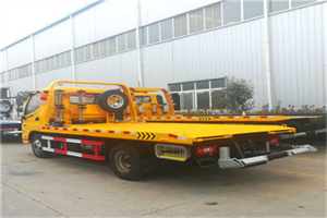 涿鹿附近拖车救援搭电